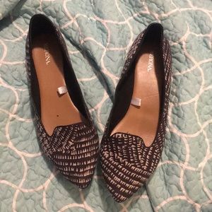 Marina Pointed Toe Patterned Flats